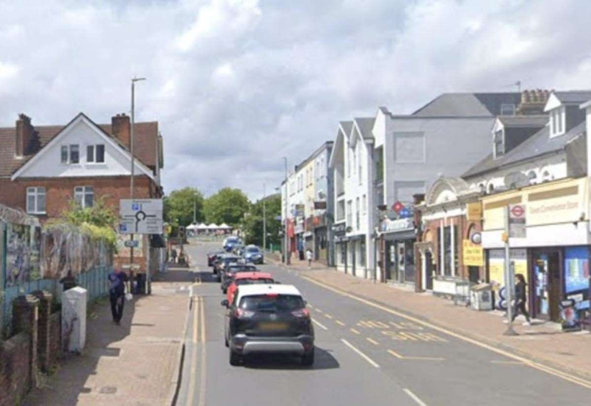 Man dies after falling from roof of residential property in Swanley High Street