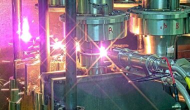 A 1,455-pound slab of steel more than 7.8 inches thick was cut out of a retired French reactor’s pressure tank by a laser on a remote-controlled arm in a few hours, after 18 months of planning, so engineers can see what four decades of heat did to its hottest weld
