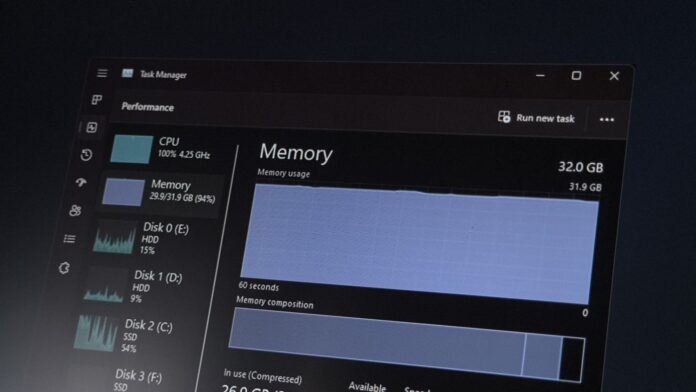 PC shipments decline windows 11 efforts failed