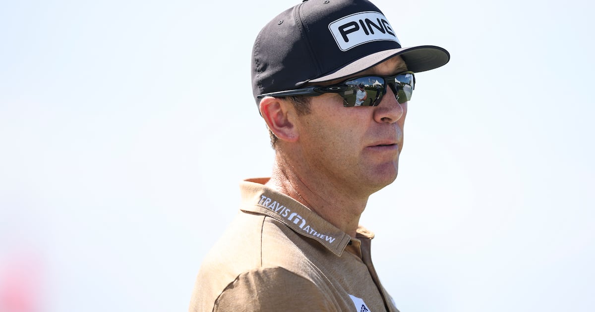 Séamus Power moves in clubhouse lead in Bermuda after second-round 64 – The Irish Times