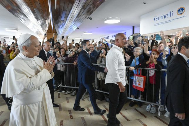 ROME, ITALY - OCTOBER 13: (EDITOR'S NOTE: STRICTLY EDITORIAL USE ONLY - NO MERCHANDISING). Pope Leo XIV greets faithful as he arrives at Gemelli Hospital on October 13, 2026 in Rome, Italy. Pope Leo XIV is set to undergo surgery to remove a localized nodule in his lung, after it was discovered during a medical examination. He is expected to stay in hospital for approximately one week following the procedure. (Photo by Simone Risoluti - Vatican Media via Vatican Pool/Getty Images)