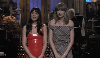 Taylor Swifts Crashes' SNL' While Dakota Johnson Hosts