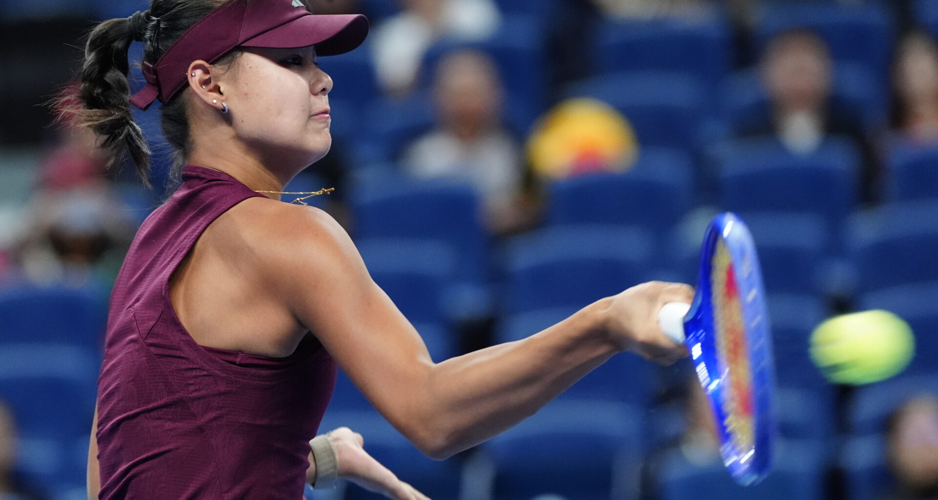 Junior No. 1 Sun Xinran advances in WTA debut in Beijing as Lys retires