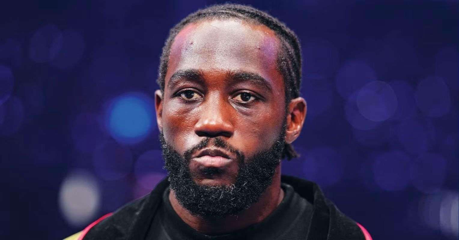 World Champion responds to reports he could face Terence Crawford next: “I’ll beat that old man”