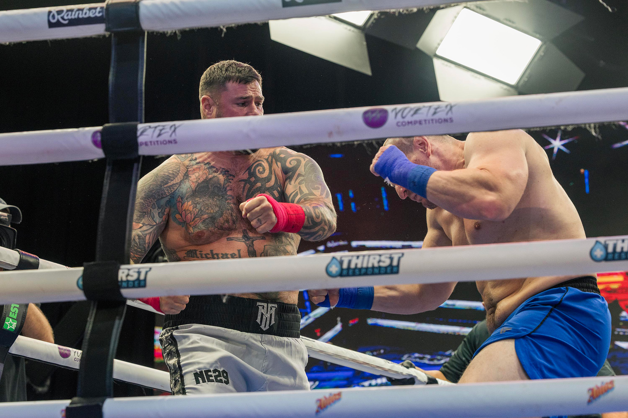 Mick Terrill, left, fighting Florian de la Motte at the Indigo at the O2 in London