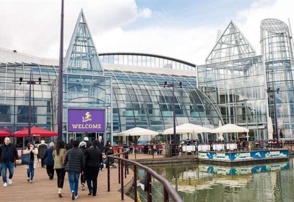 Kent Police appeal after woman assaulted and girls harassed at Bluewater Shopping Centre, Greenhithe