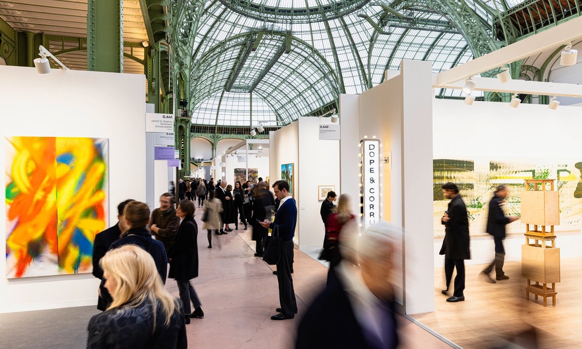 Rioting does not deter big-ticket sales at Art Basel Paris - The Art Newspaper