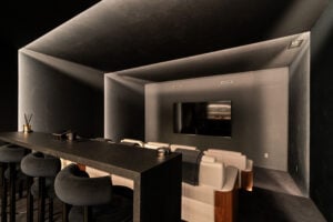 Aston Martin Slyvan Rock Residence