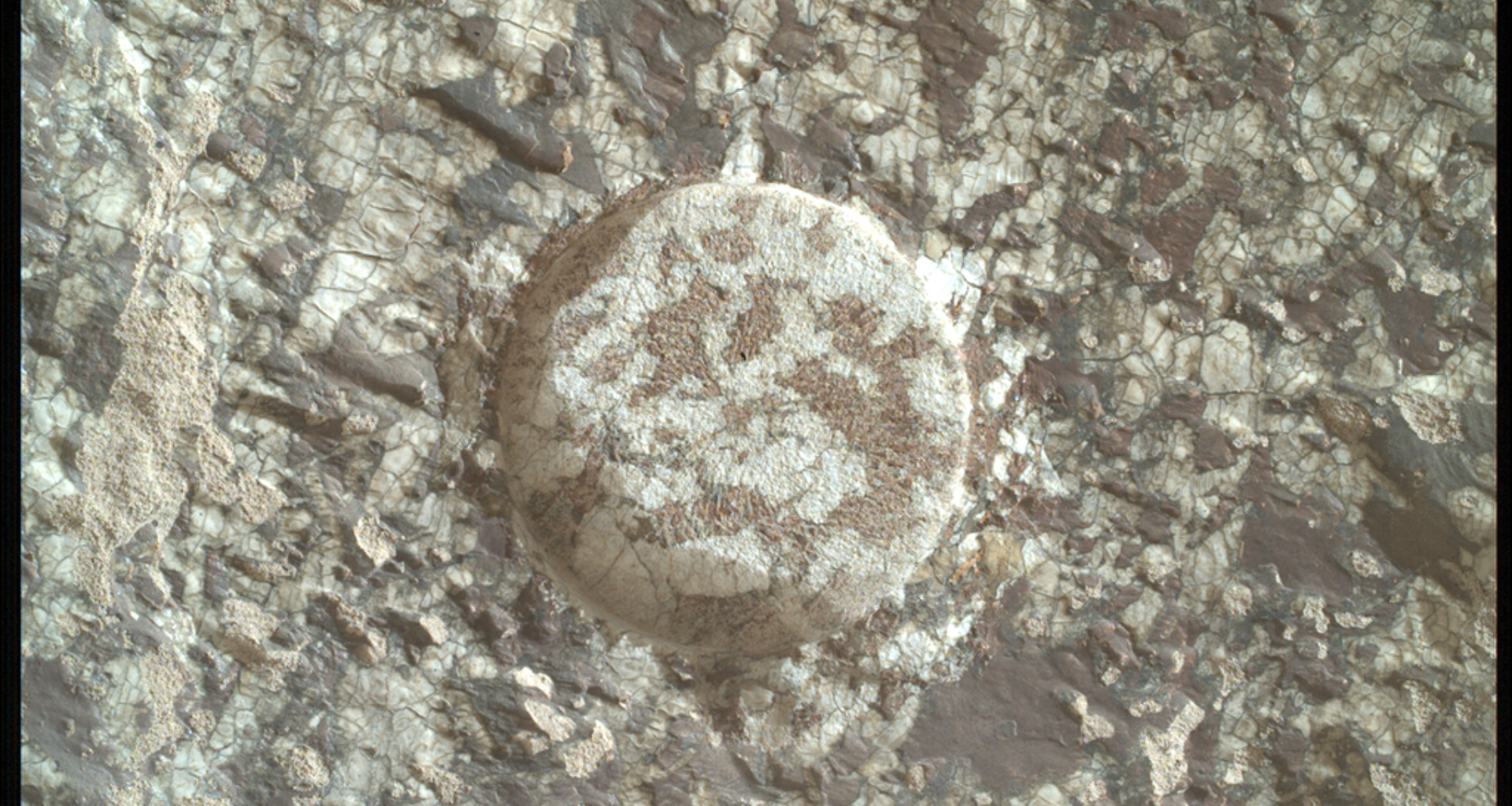 Mars rover explores 'Wild West' on the Red Planet photo of the day for Oct. 1, 2026