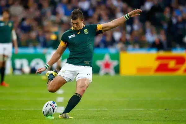 LONDON, ENGLAND - OCTOBER 07: Handre Pollard of South Africa kicks at goal during the 2015 Rugby World Cup Pool B match between South Africa and USA at the Olympic Stadium on October 7, 2015 in London, United Kingdom. (Photo by Mike Hewitt/Getty Images)