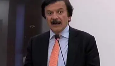 prime minister s adviser on industries and production haroon akhtar khan
