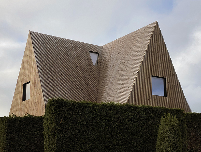 exterior view of House of Cards