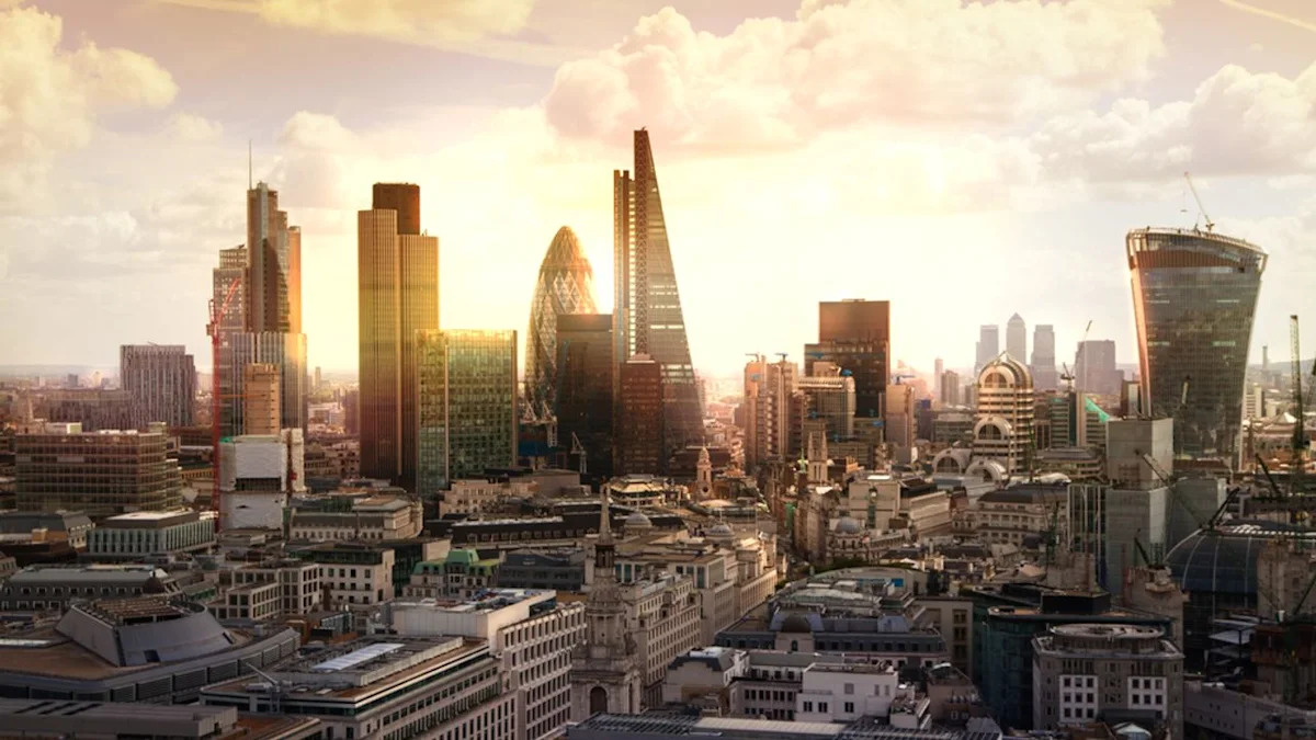 MARKETS LIVE: London opens lower as inflation climbs above forecasts