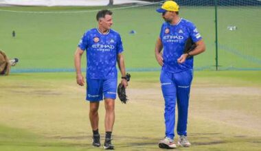 hussey-has-been-the-teams-batting-coach-since-2018-working-under-fleming
