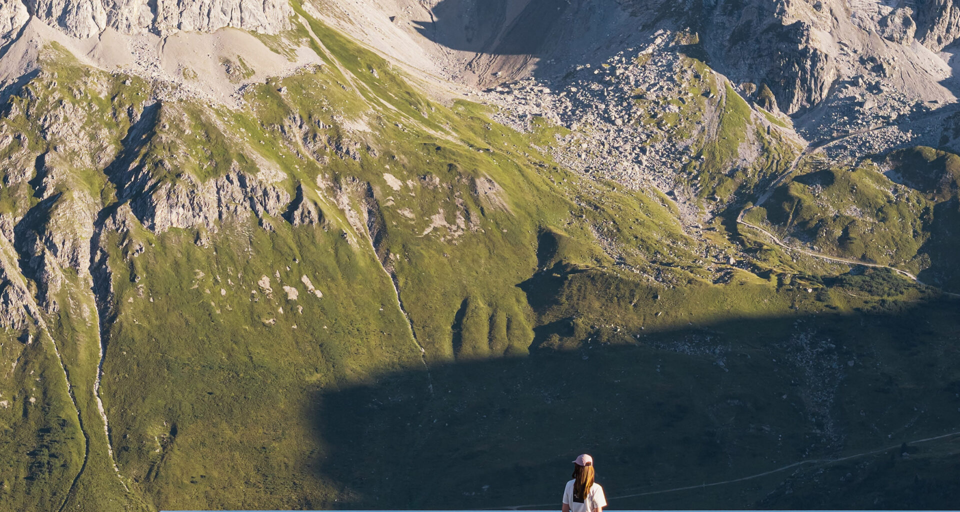 Snøhetta creates reflective Lech Mountain Mirror in Austrian Alps