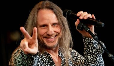 Yes lead singer Jon Davison performs during at Budweiser Stage, on August 25, 2024 in Toronto, Ontario, Canada. (Photo by Julian Avram/Icon Sportswire via Getty Images)