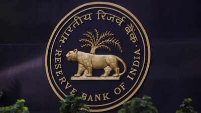 India’s current account deficit narrows to $5.2 billion in August, RBI data shows