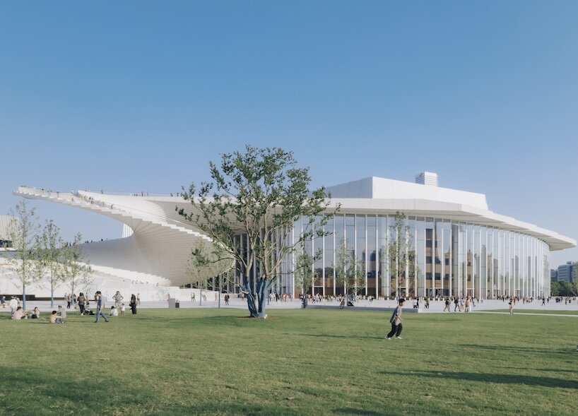 snøhetta unveils completed shanghai grand opera house with spiraling public rooftop - 1