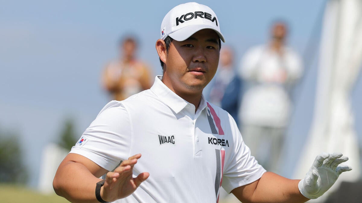 High stakes, pressure bring out best in Tom Kim, Adrian Meronk over wild weekend