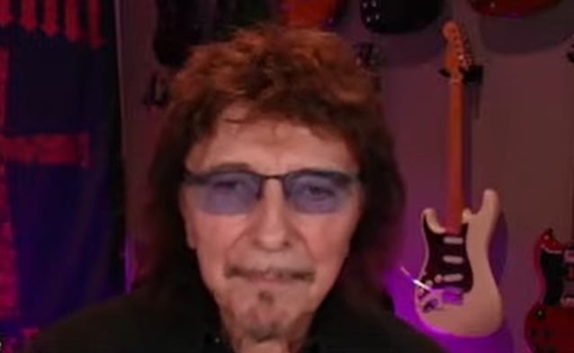 BLABBERMOUTH.NET