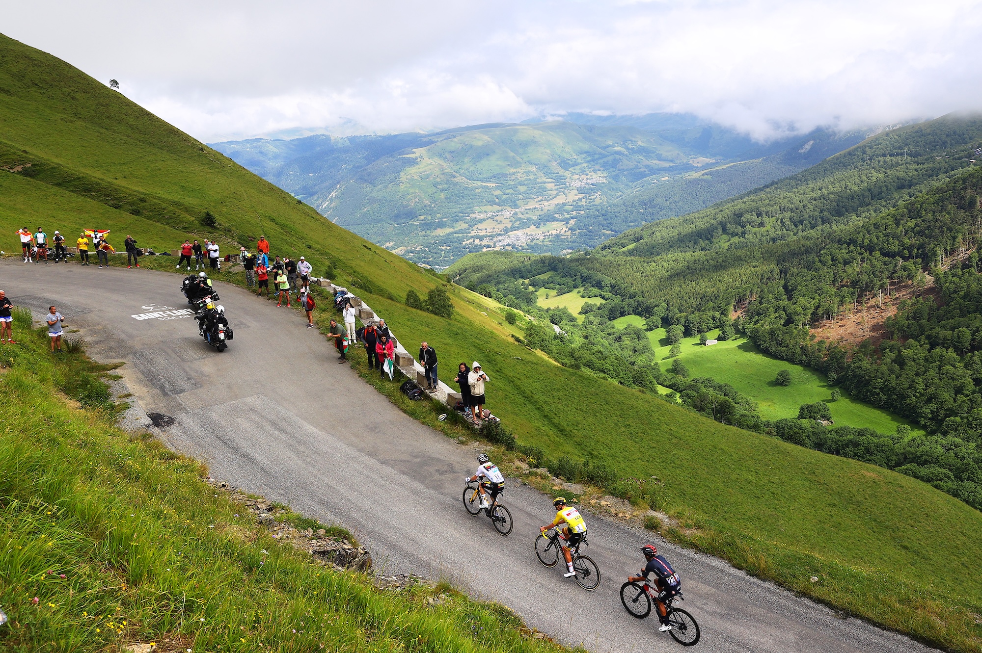 SAINT-LARY-SOULAN COL DU PORTET, FRANCE - JULY 14: Richard Carapaz of Ecuador and Team INEOS Grenadiers, Tadej Pogačar of Slovenia and UAE-Team Emirates Yellow Leader Jersey &amp; Jonas Vingegaard of Denmark and Team Jumbo-Visma White Best Young Rider Jersey in the Breakaway at Col du Portet (2215m) during the 108th Tour de France 2021, Stage 17 a 178,4km stage from Muret to Saint-Lary-Soulan Col du Portet 2215m / Landscape / Fans / Public / Mountains / @LeTour / #TDF2021 / on July 14, 2021 in Saint-Lary-Soulan Col du Portet, France. (Photo by Tim de Waele/Getty Images)