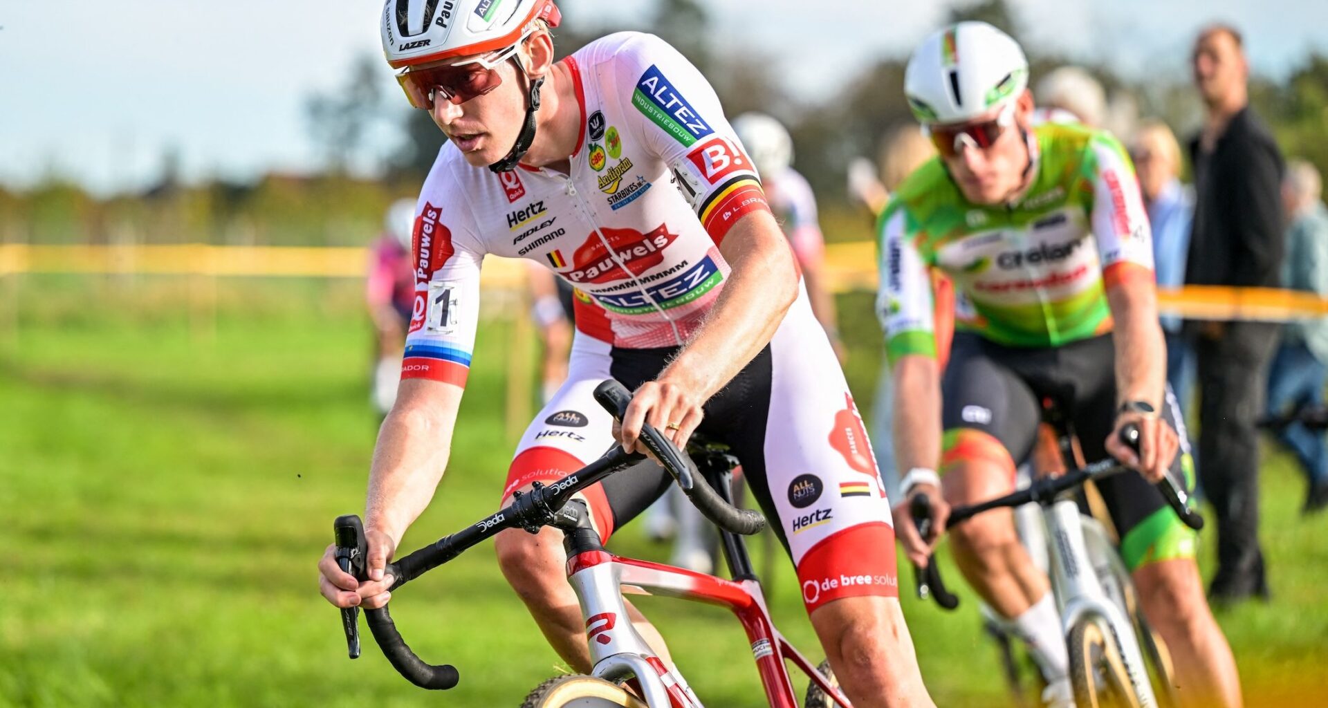 Superprestige Oversijse: Michael Vanthourenhout powers to solo victory at Druivencross