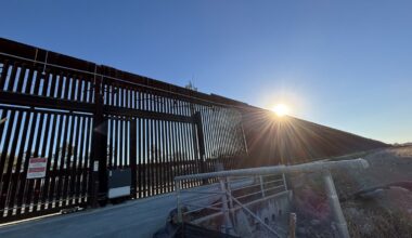 Rescuers called out after woman snags on concertina wire at US-Mexico border – NBC 7 San Diego