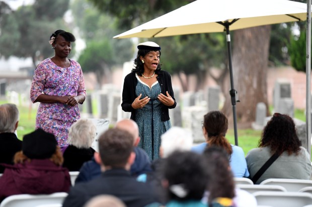 The actors Zadie Cannon, right, and Tara Brown portrait Darthula...