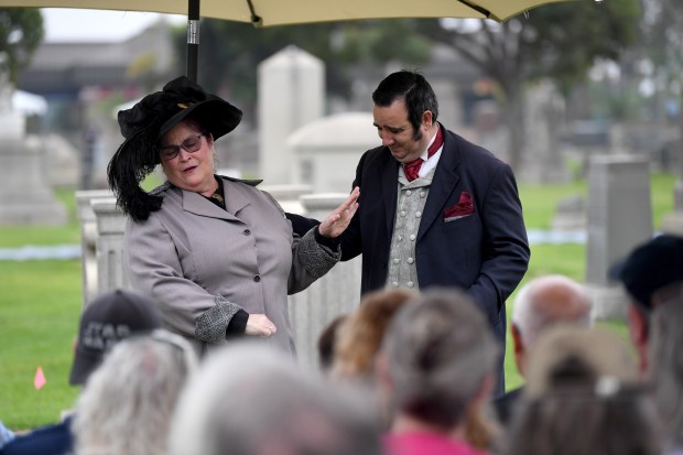 The actors Sean Wellengard and Lisa Salas portrait John and...