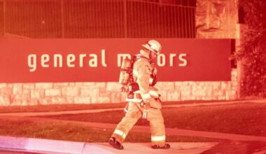 More than 100 firefighters battle hazardous blaze at General Motors in Pasadena