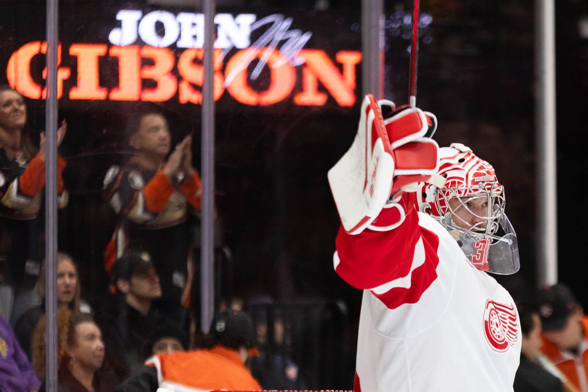 Detroit Red Wings G John Gibson (36) is welcomed back to Anaheim during an NHL game against the Anaheim Ducks on Friday October 31, 2025 in Anaheim, California.