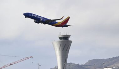 Contra Costa Co. woman accused of assaulting flight crew, SFO staff, customs officer