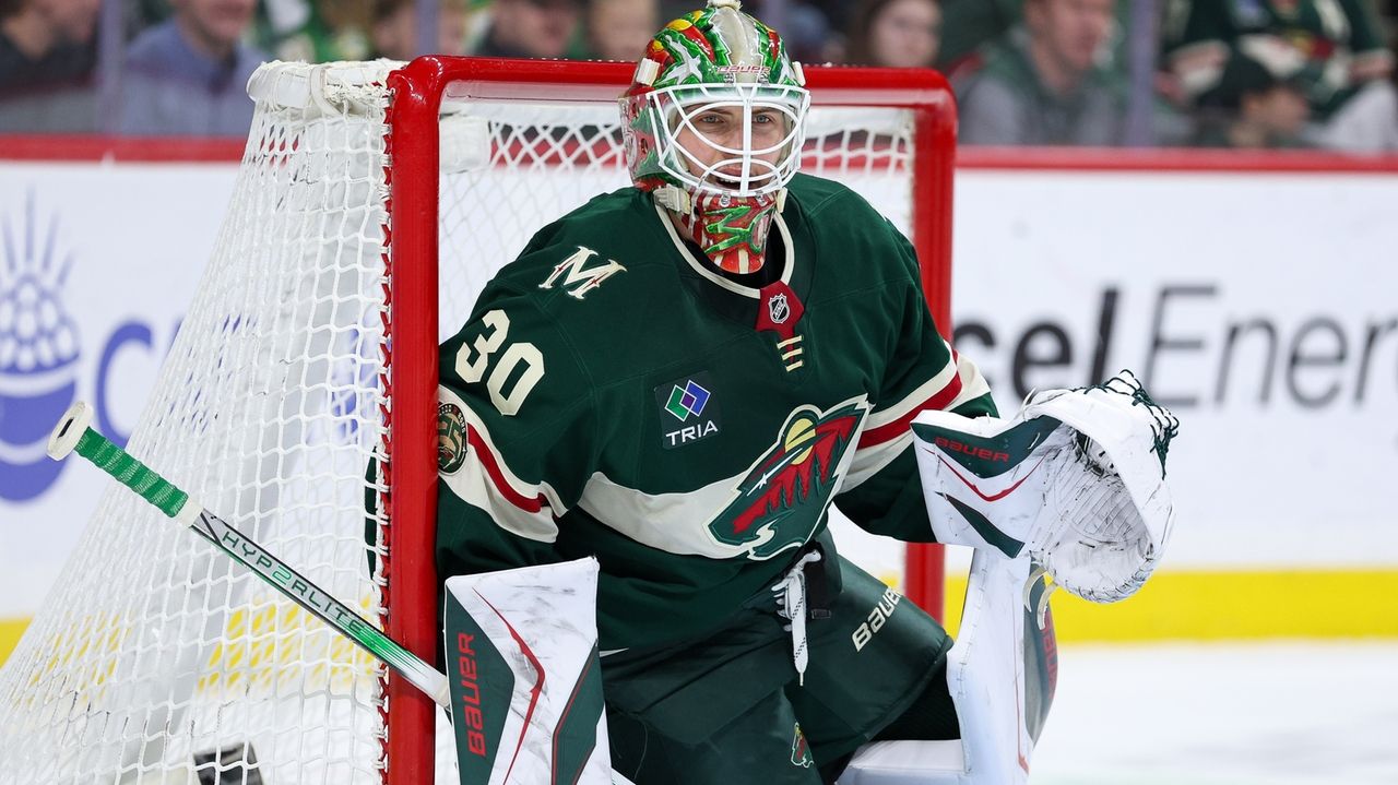 Jesper Wallstedt makes 28 saves for 2nd straight shutout, Wild beat Ducks 2-0