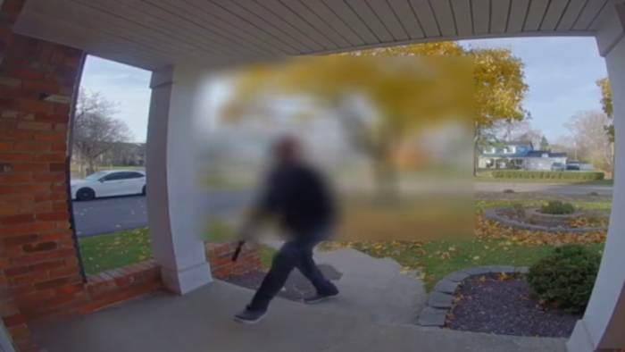 Man in mental health crisis fires shots, tries to kick in door of Oakland County neighbor’s home