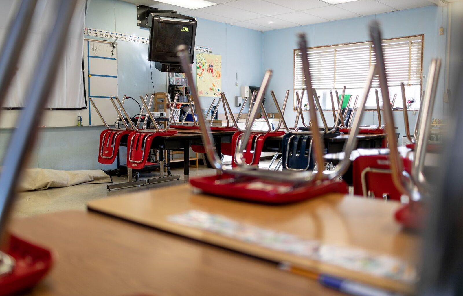 Oakland school district will offer buyouts to senior employees