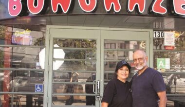 Father-Son Foodies: Bungraze offers healthier hamburgers and hot dogs | Business