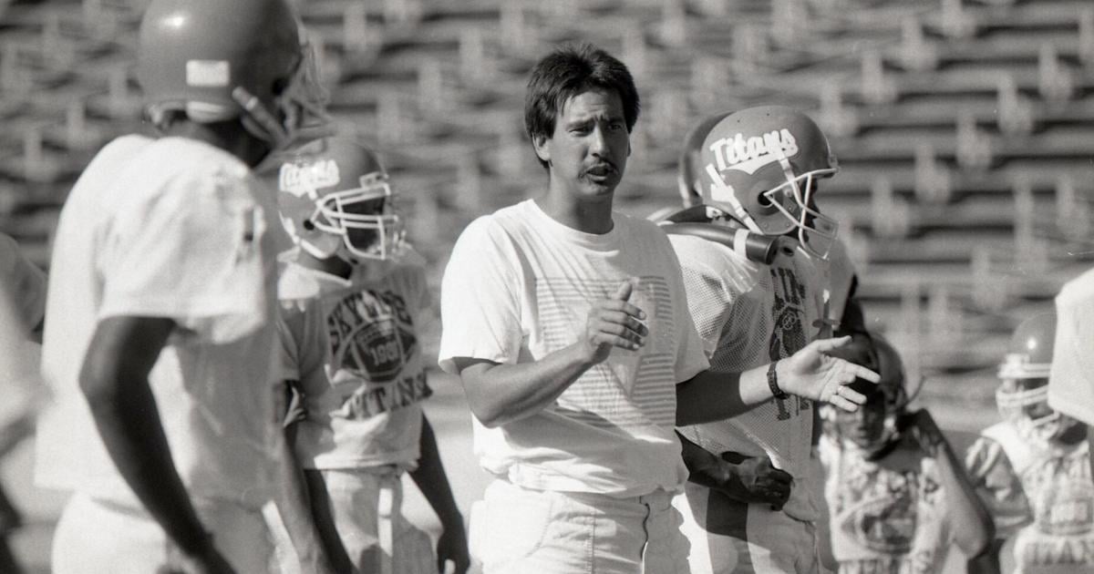Suspect in murder of Oakland coach from 'Last Chance U' makes first court appearance | Nation/World News