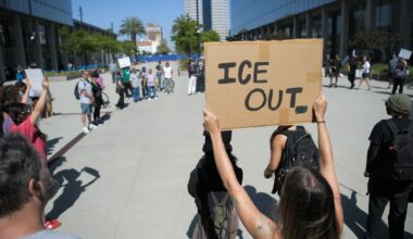 City weighs contract for immigrant legal defense • Long Beach Post