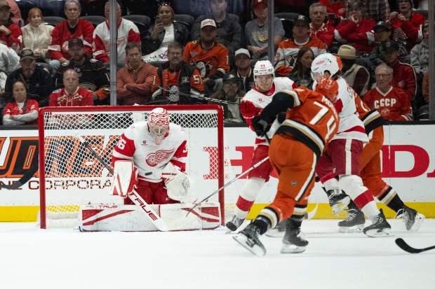 Detroit Red Wings goaltender John Gibson (36) blocks a shot...