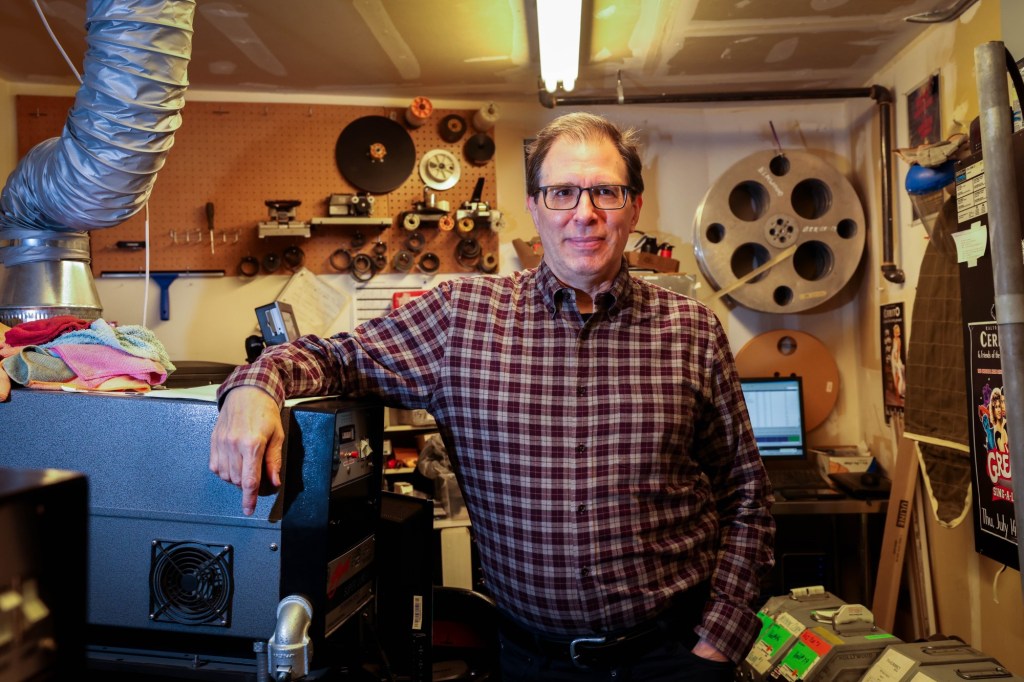 As others disappear, this independent theater still thrives in the Bay – East Bay Times