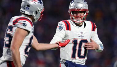 Patriots are back behind new coach, QB — and same owner