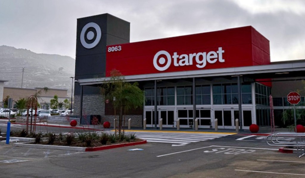 Target will now recycle your old clothes — and bring you new ones the next day – San Diego Union-Tribune