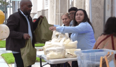 Bellflower boutique holds food giveaway – NBC Los Angeles