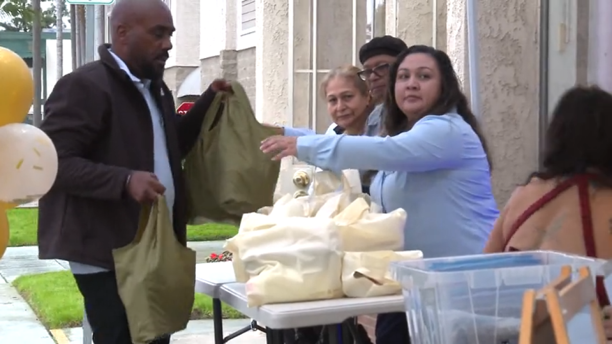 Bellflower boutique holds food giveaway – NBC Los Angeles