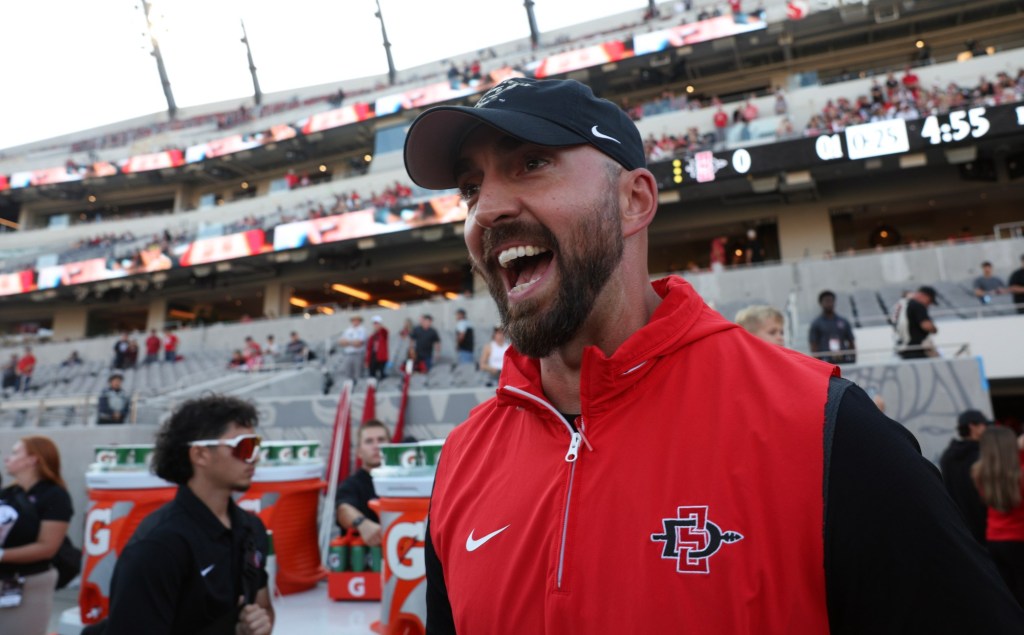 Sean Lewis discusses influence of 'Extreme Ownership,' kick coverage and this job of his