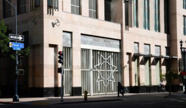 Man dies in San Diego central jail