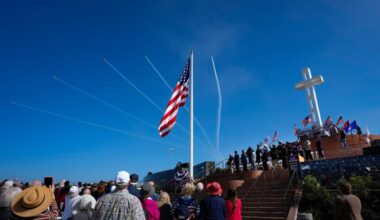 How the government shutdown reshaped Veterans Day ceremony at Mt. Soledad