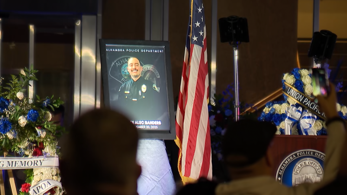Community honors Alhambra officer killed in collision during pursuit of a stolen vehicle – NBC Los Angeles