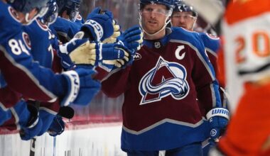 Landeskog scores first goal of season in Avalanche's 4-1 win over Ducks