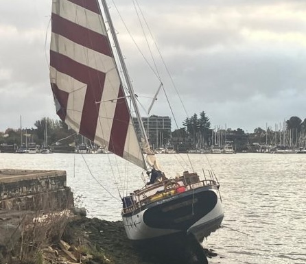 She spent several days aground before refloating only to go aground again and sink for good. 